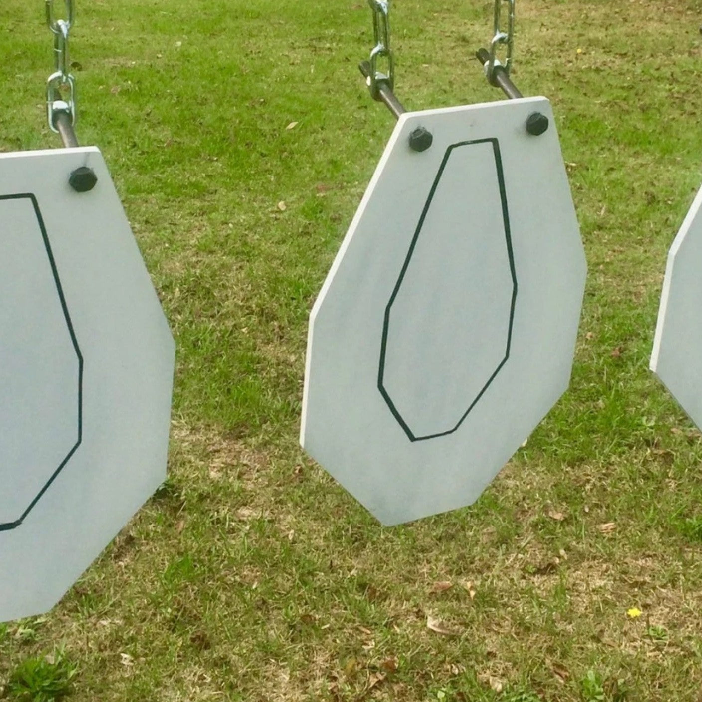 Cible "CHARLY" sur pied, tous calibres