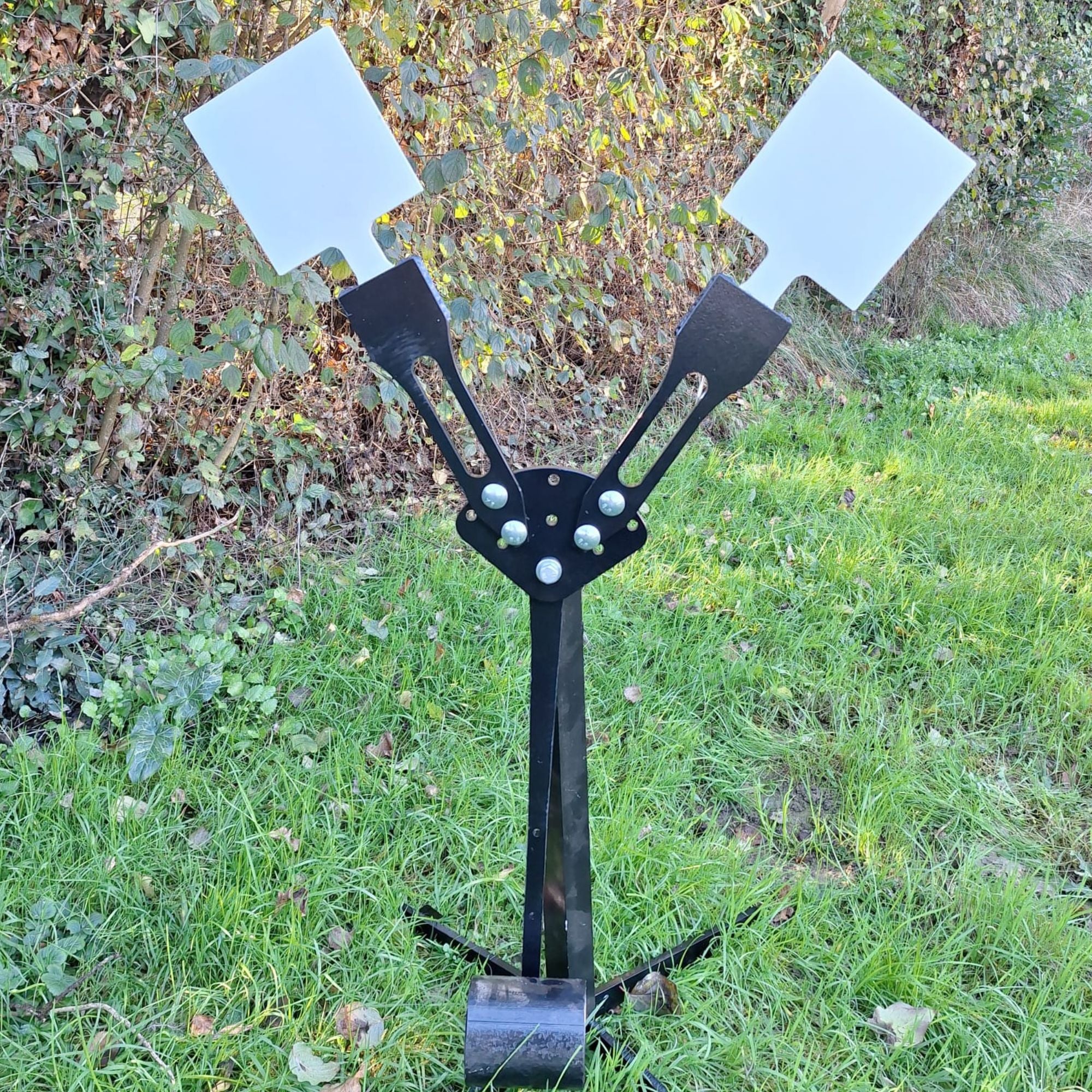 Double Bobber Metal – Cible métallique réactive double plates - Cible acier à balancier "Oreilles de Mickey"