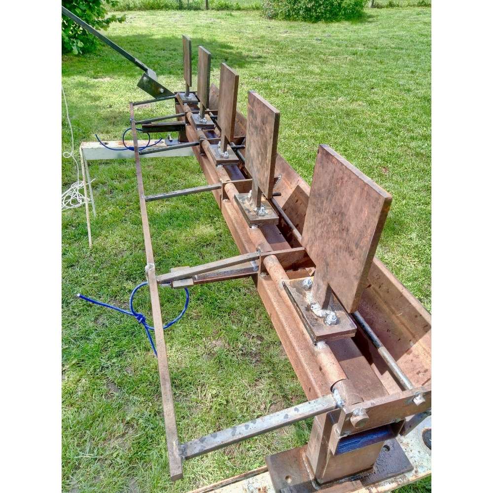 "RACK TAR", 5 gongs 200x200x12, tous calibres armes de poing, à relevage par corde